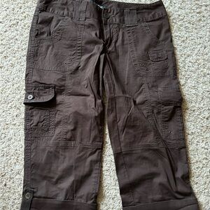 Women’s Brown Capris 4p